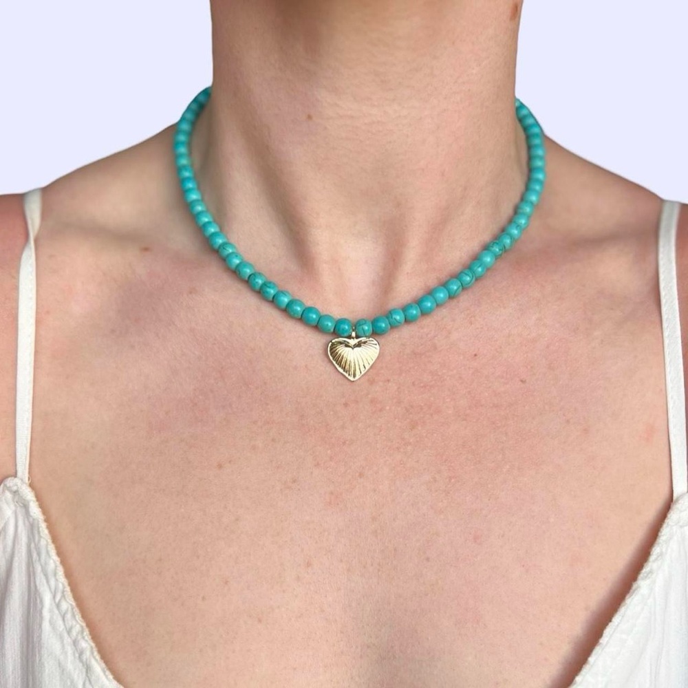 Gold Heart Charm & Turquoise Bead Necklace💙